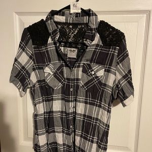 Harley Davidson short sleeve button up. Size M